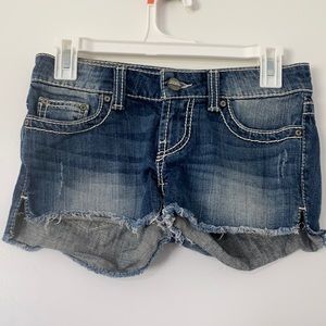 BKE Stella denim shorts-frayed hem